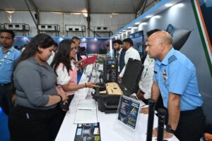 IMG-20240225-WA0297-300x200 पुणे में आयोजित ‘डिफेंस एक्सपो’ को छात्रों और उद्यमियों का बहुत अच्छा प्रतिसाद
