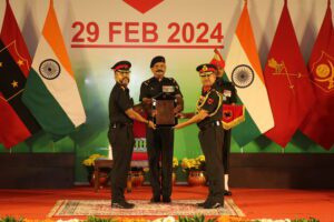 IMG_0855-300x200 दक्षिणी कमान ने अलंकरण समारोह के दौरान अपनी इकाइयों और व्यक्तियों को किया सम्मानित