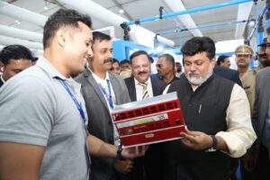 unnamed-4-300x200 राज्य में पांच हजार रोजगार होंगे उपलब्ध : उद्योग मंत्री उदय सामंत