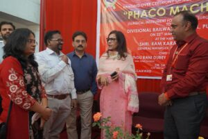 IMG-20240322-WA0098-300x200 ईसीसी बैंक ने मंडल रेलवे अस्पताल, पुणे को फेको मशीन दान की