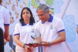 IMG-20240407-WA0208-300x200 पुणे में आयोजित किए गए ‘योग महोत्सव’ में हजारों योग प्रेमी हुए शामिल