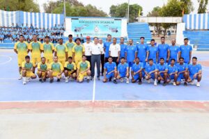 WhatsApp-Image-2024-04-17-at-10.55.58-AM-1-300x200 एयर मार्शल नर्मदेश्वर तिवारी, एयर ऑफिसर कमांडिंग-इन-चीफ स्वैक ने वायु सेना स्टेशन, लोहेगांव का दौरा किया