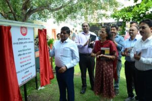 IMG-20240523-WA0115-300x199 मध्य रेल के महाप्रबंधक राम करण यादव ने पुणे मंडल का किया निरीक्षण