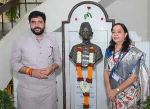 IMG-20240616-WA0381-300x218 सहकारिता मंत्रालय, केंद्रीय सहकारिता और नागरिक उड्डयन राज्यमंत्री मुरलीधर मोहोल ने वैकुंठ मेहता सहकारी प्रबंधन संस्था का किया दौरा