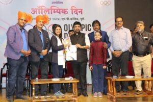 IMG-20240623-WA0283-300x200 खिलाड़ियों को सभी सुविधाएं उपलब्ध कराने के लिए सरकार प्रतिबद्ध : खेल एवं युवा कल्याण मंत्री संजय बनसोडे