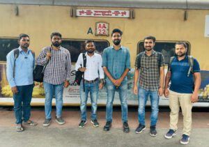 Railway1-300x211 पुणे मंडल के अधिकारी रेलवे द्वारा यात्रियों को दी जा रही सुविधाओं के निरीक्षण हेतु फील्ड में