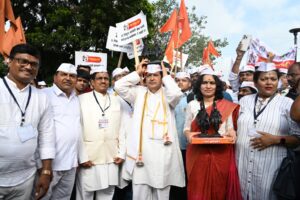 IMG-20240702-WA0188-300x200 कौशल विकास मंत्री मंगलप्रभात लोढ़ा ने कौशल विकास दिंडी का किया शुभारंभ