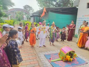 IMG-20240709-WA0001-300x225 जिला परिषद स्कूल में ‘पंढरीची बालवारी- विट्ठल नामाची शाळा भरली’ गतिविधि का किया गया आयोजन : मुख्याध्यापिका रेशमा शेख द्वारा जानकारी