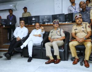 IMG-20240725-WA0416-300x235 पुलिस विभाग आपदा प्रबंधन के लिए यंत्रणा तैयार रखें : उपमुख्यमंत्री अजीत पवार