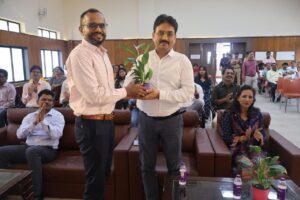 IMG-20240728-WA0005-300x200 पुणे रेल मंडल की सांस्कृतिक अकादमी द्वारा संगीतमयी इवेंट "स्वरांजलि" का किया गया आयोजन