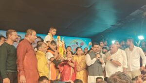 IMG-20240827-WA0026-300x171 पुणे की प्रतिष्ठित धर्मवीर आनंद दिघे दहीहंडी बड़े उत्साह के साथ मनाई गई ; पुणे में सबसे अधिक भीड़ उमड़ी
