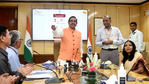 खाद्य एवं उपभोक्ता मामलों के मंत्री ने मूल्य निगरानी प्रणाली (पीएमएस) मोबाइल ऐप के संस्करण 4.0 की शुरुआत की 1 image001KAH5