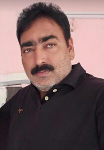 Chand-Shaikh-209x300 कवि कुमार विश्वास : प्रतिभा की ऊंचाई से मानसिकता की गिरावट तक