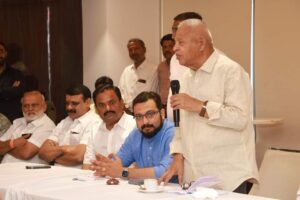 FB_IMG_1731691854473-300x200 लोकसभा की तरह विधानसभा में भी महाविकास अघाड़ी की एकजुटता : डॉ. अमोल कोल्हे