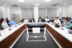 IMG-20241113-WA0462-300x200 मतदान का प्रतिशत बढ़ाने के लिए मतदान केंद्र पर सुविधाओं के बारे में व्यापक जागरूकता करें : जिलाधिकारी डॉ. सुहास दिवसे