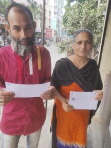 IMG-20241116-WA0024-225x300 मतदाताओं को मतदान केंद्र की जानकारी सुलभ रूप से उपलब्ध कराने हेतु चुनाव कार्यालय की ओर से मतपत्रों का वितरण शुरू