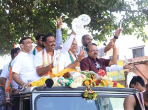 IMG-20241118-WA0027-300x224 हड़पसर के समग्र विकास के लिए प्रशांत जगताप को चुनें : पूर्व राज्यमंत्री बालासाहेब शिवरकर की अपील