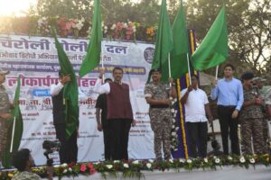 नववर्षासोबत-गडचिरोलीत-विकासाची-नवी-पहाट-7-300x200 नववर्ष के साथ गढ़चिरौली में विकास की नई सुबह : मुख्यमंत्री देवेंद्र फडणवीस
