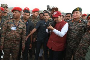 IMG-20250103-WA0594-300x200 राष्ट्रीय सुरक्षा में भारतीय सशस्त्र बल सक्षम : मुख्यमंत्री देवेंद्र फडणवीस