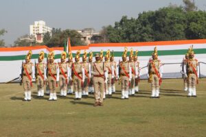 IMG-20250126-WA0408-300x200 पुणे मंडल के मंडल रेल प्रबंधक ने 76वें गणतंत्र दिवस के अवसर पर राष्ट्रीय ध्वज फहराया