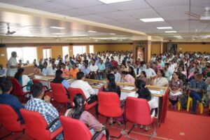 IMG-20250312-WA0019-300x200 परीक्षा के प्रशासनिक कार्य के लिए ऑनलाइन प्रणाली विकसित : डॉ. पराग कालकर