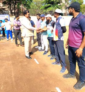 Railway-Match-277x300 पुणे रेल मंडल में अंतर-विभागीय क्रिकेट टूर्नामेंट का शुभारंभ
