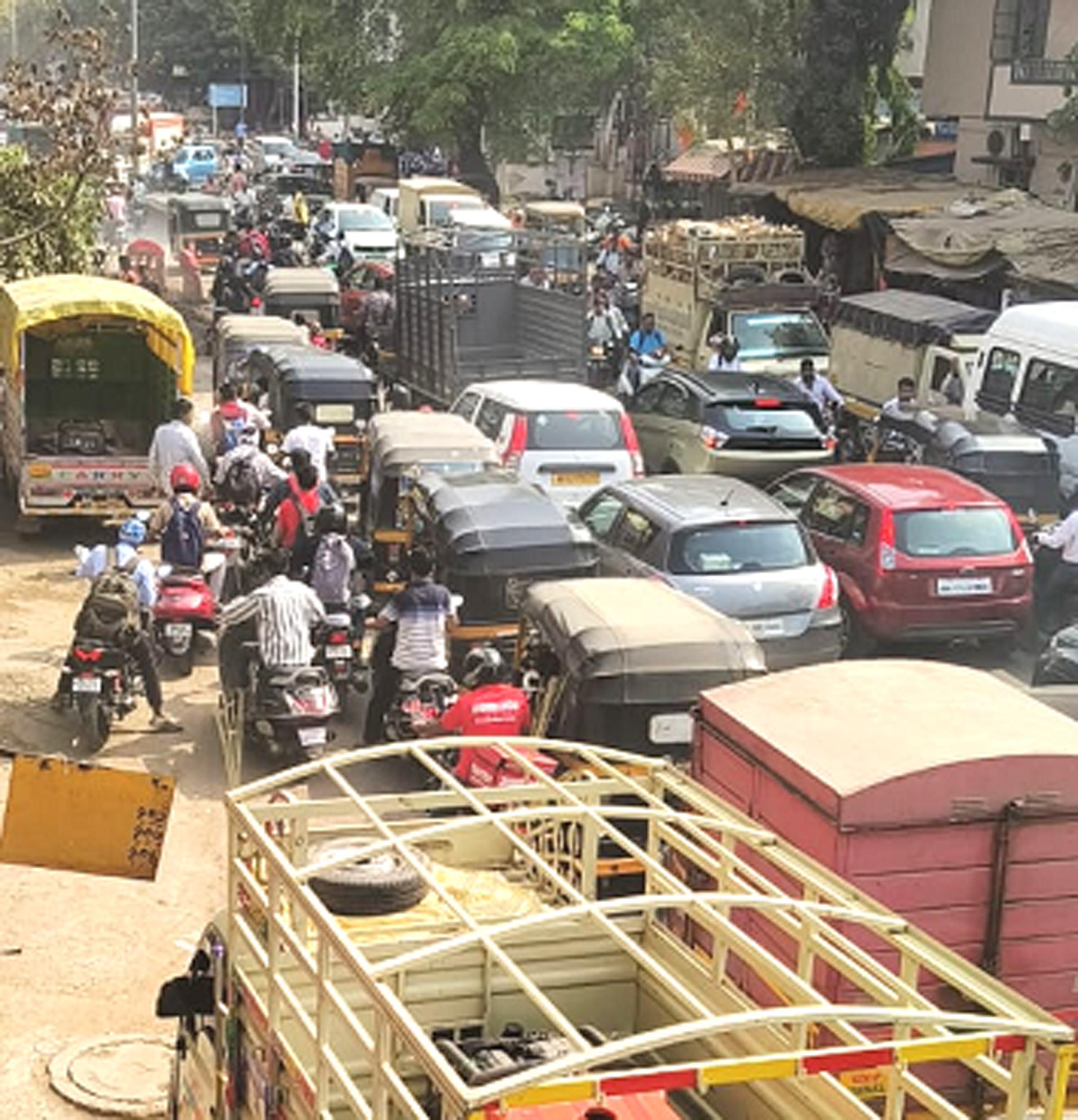 Sasane Nagar Traffic