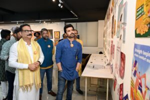 IMG-20250512-WA0021-300x200 कलाकार बनो, सेलिब्रिटी नहीं, अभिनेता संतोष जुवेकर का ‘कारी-2025’ महोत्सव में प्रेरक संदेश
