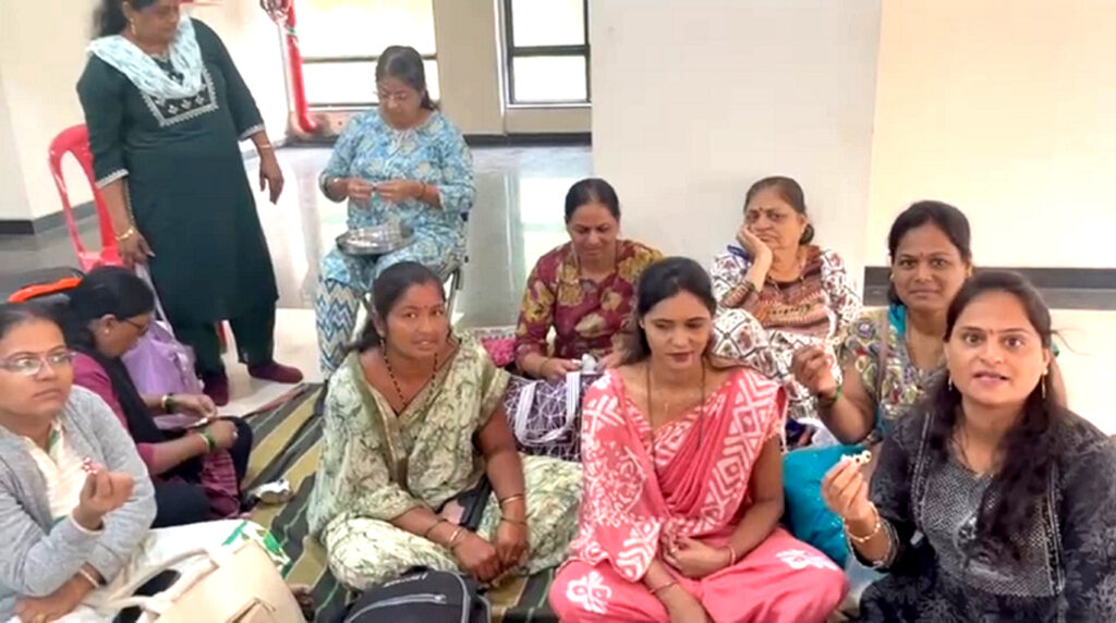 आभूषण निर्माण कार्यशाला