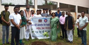 IMG-20250808-WA0356-300x154 हिंदी विश्वविद्यालय में पौधा रोपण का शुभांरभ