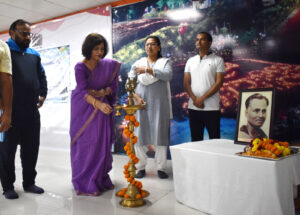 IMG-20250829-WA0504-300x215 जीवन जीने के कला सिखाता है खेल : प्रो. कुमुद शर्मा