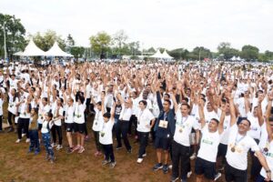 WhatsApp-Image-2025-11-02-at-12.39.37-PM-300x200 वायुसेना स्टेशन पुणे ने फ्लाइंग ऑफिसर निर्मल जीत सिंह सेखों पीवीसी को श्रद्धांजलि स्वरूप ‘सेखों भारतीय वायुसेना मैराथन’ का पहला संस्करण आयोजित किया